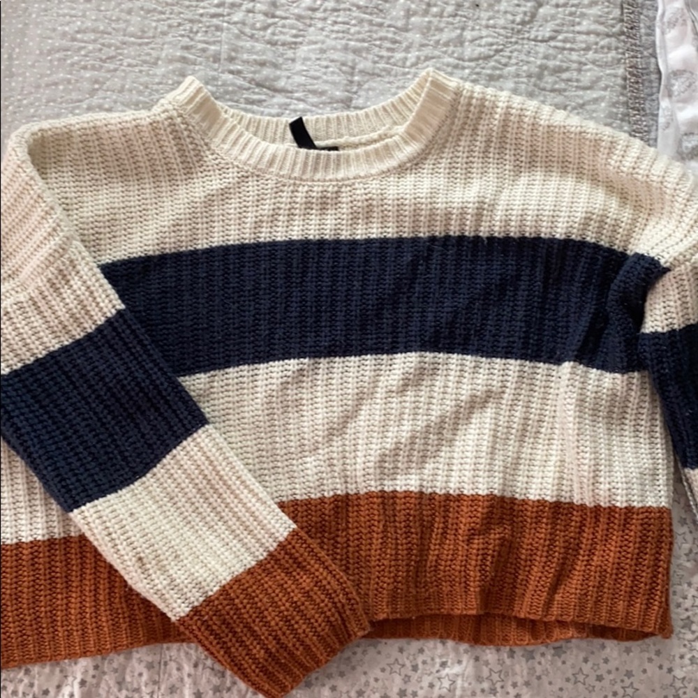 Crop sweater